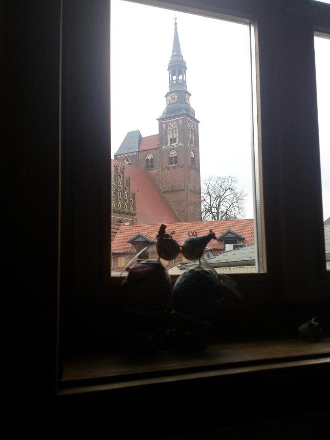Im Kurfuerstlichen Zollamt Tangermünde Exterior foto