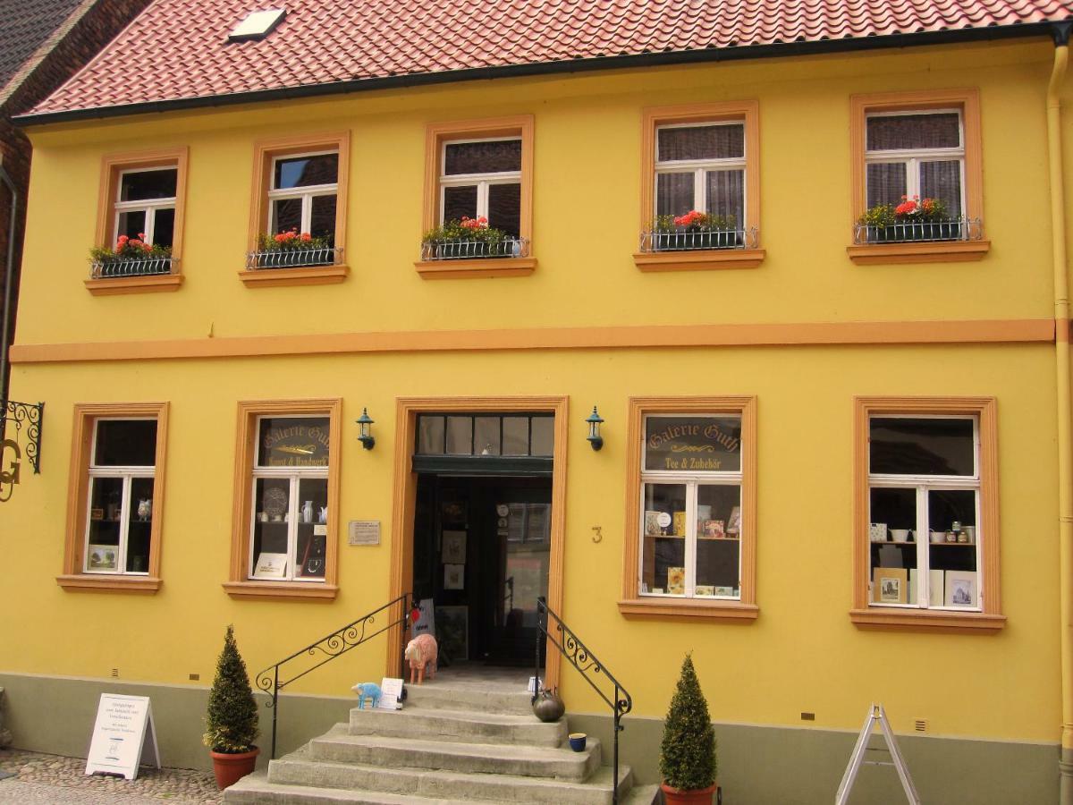 Im Kurfuerstlichen Zollamt Tangermünde Exterior foto